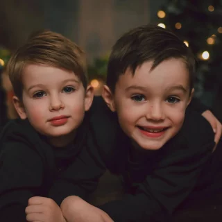 Still the best picture of these two that anyone has managed to capture 🥰

📸 The magnificent @amythorphotography

#motherofboys #myhappycapture #perfectmoments #countydurhamphotography